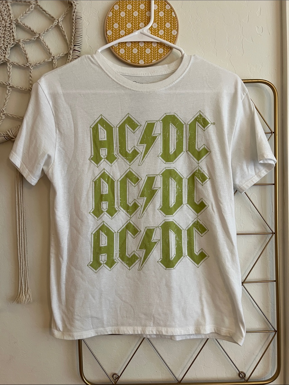 L (10/12) | Girls AC/DC Kids Graphic Tee - White with Green Logo